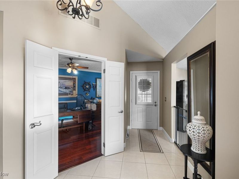 6671 Hidden Lake Trail, Brecksville, OH 44141 Photo 4