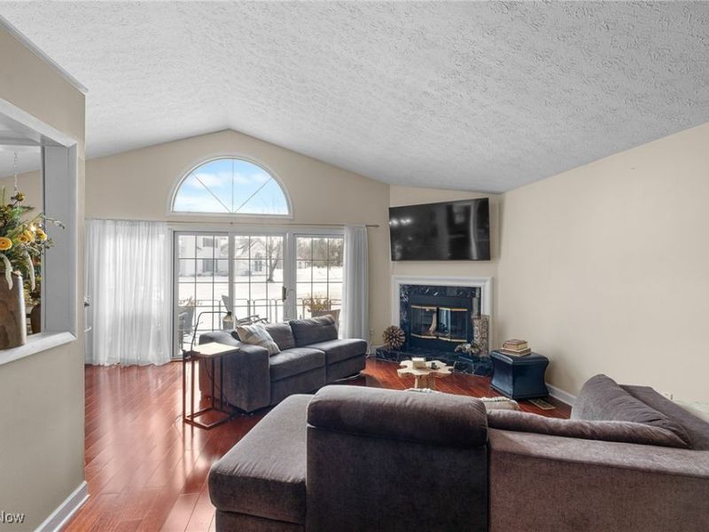 6671 Hidden Lake Trail, Brecksville, OH 44141 Photo 5