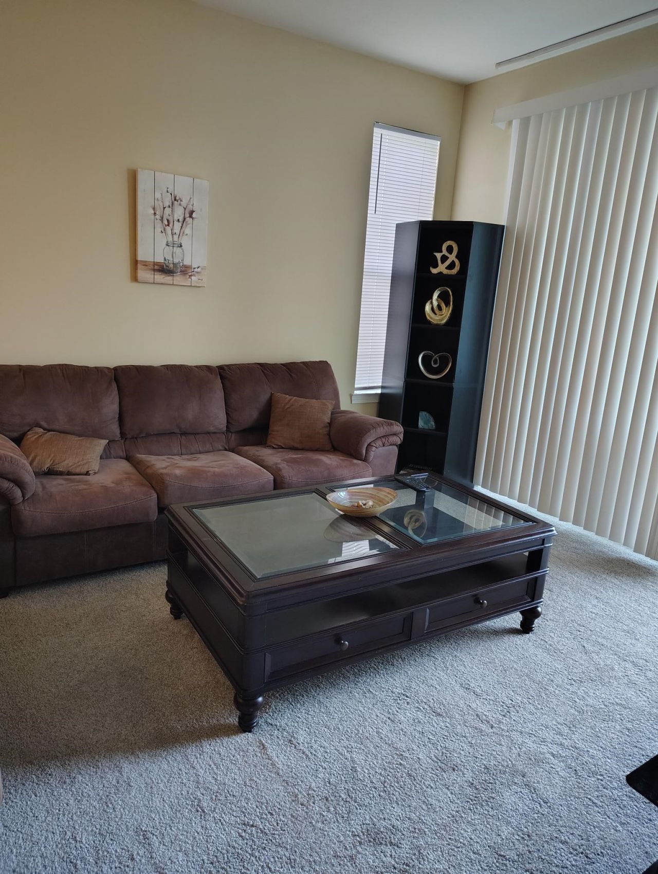 646 River Oaks Dr. Photo 8