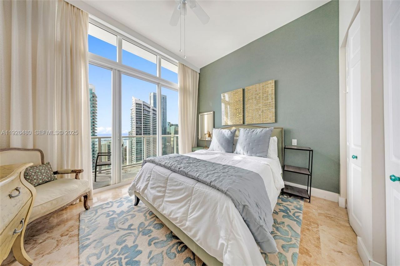 1155 Brickell Bay Dr , Unit PH303, Miami, FL 33131 Photo