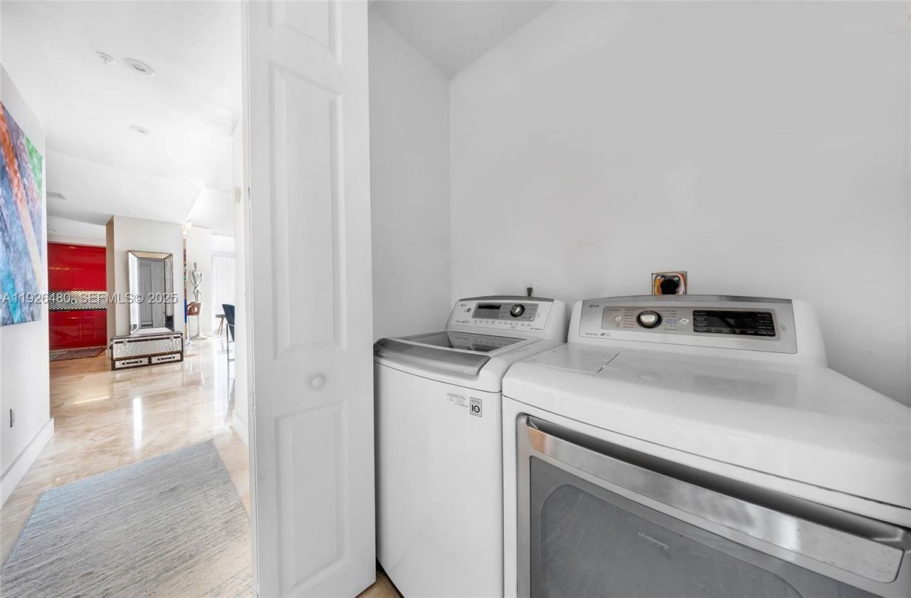 1155 Brickell Bay Dr , Unit PH303, Miami, FL 33131 Photo