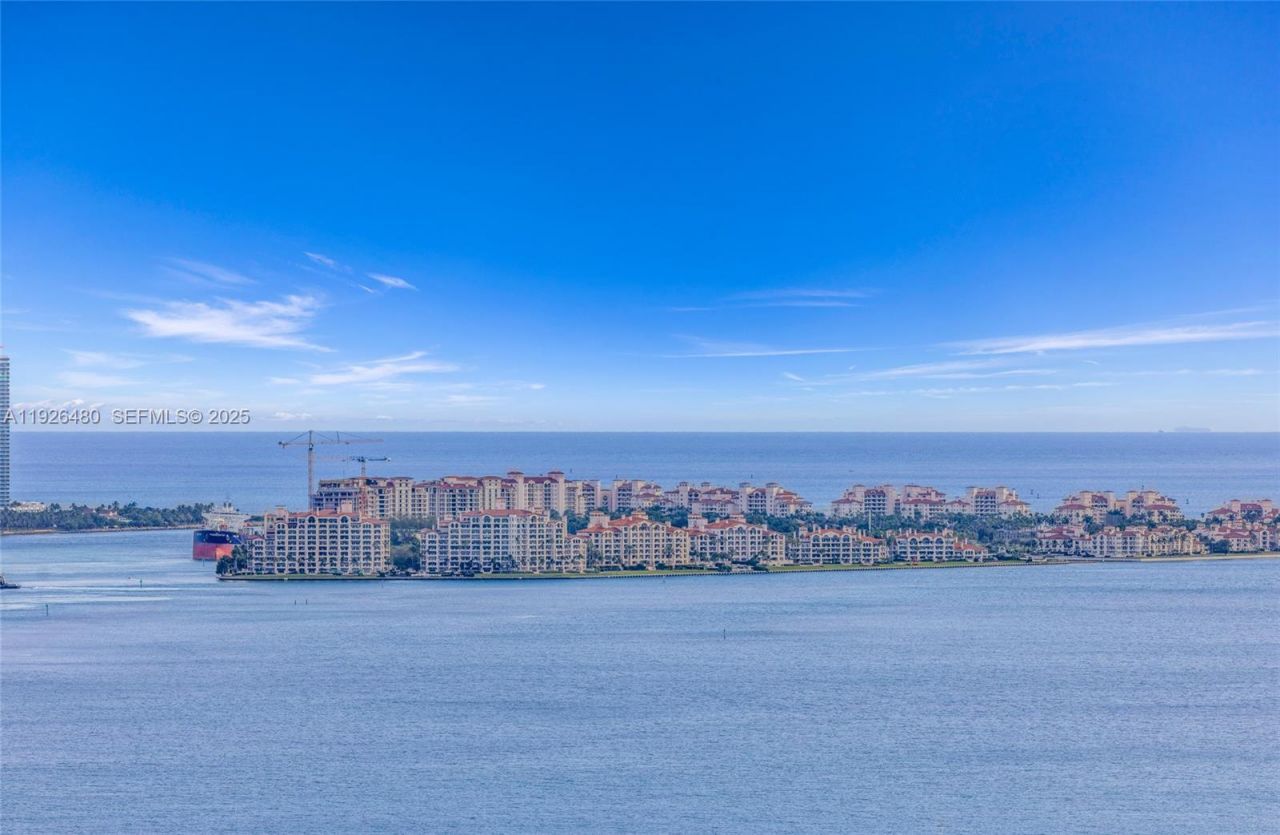 1155 Brickell Bay Dr , Unit PH303, Miami, FL 33131 Photo