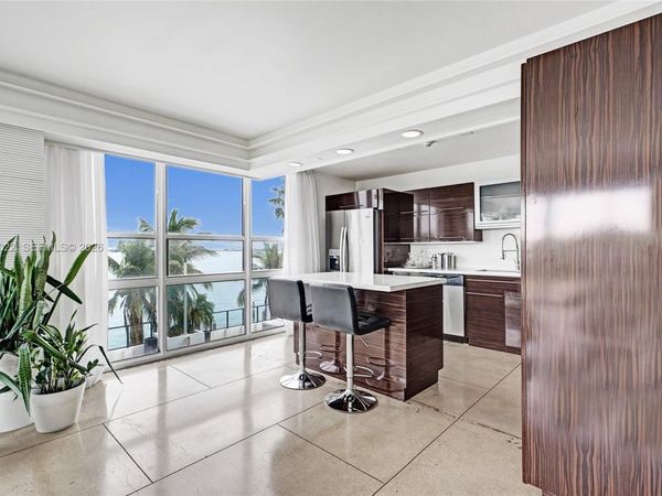 600 NE 36th St, Unit 218, Miami, FL 33137