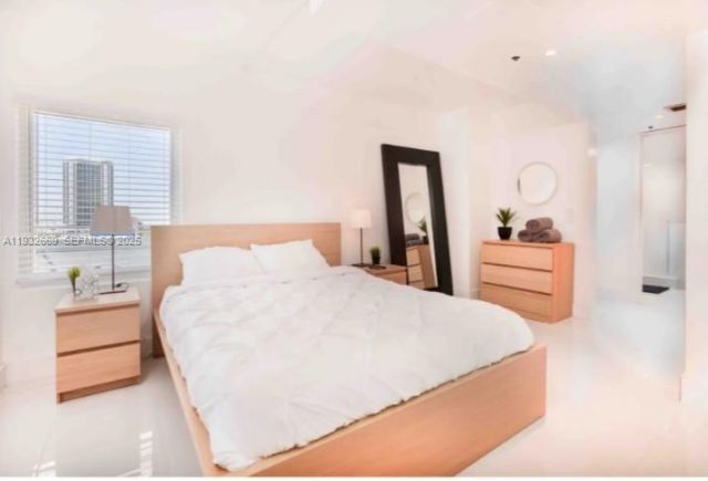 1717 N Bayshore Dr, Unit A-1652, Miami, FL 33132 Photo