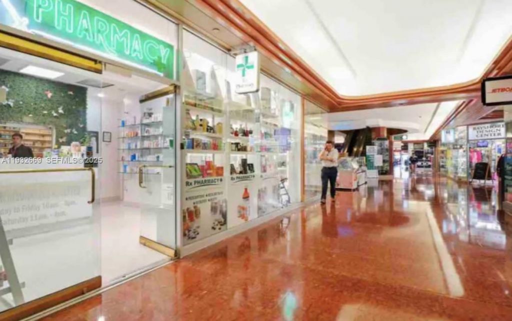 1717 N Bayshore Dr, Unit A-1652, Miami, FL 33132 Photo