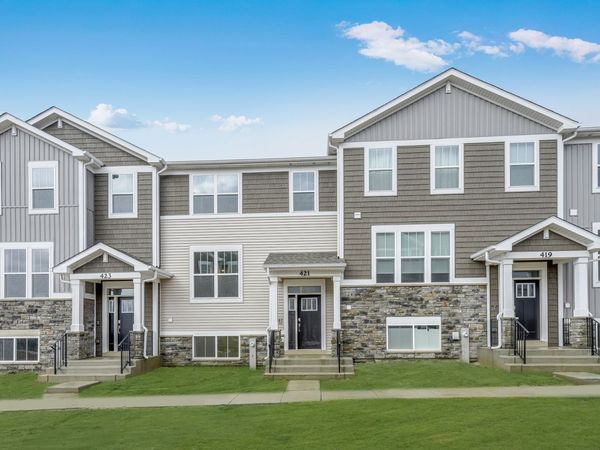 421 Red Oak Circle, Volo, IL 60020