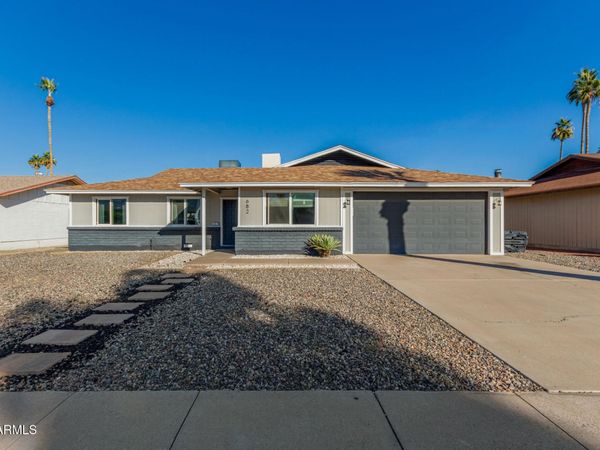 682 W GAIL Drive, Chandler, AZ 85225
