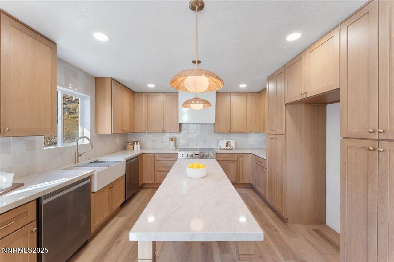 20217 S Virginia Street, Reno, NV 89521 Photo