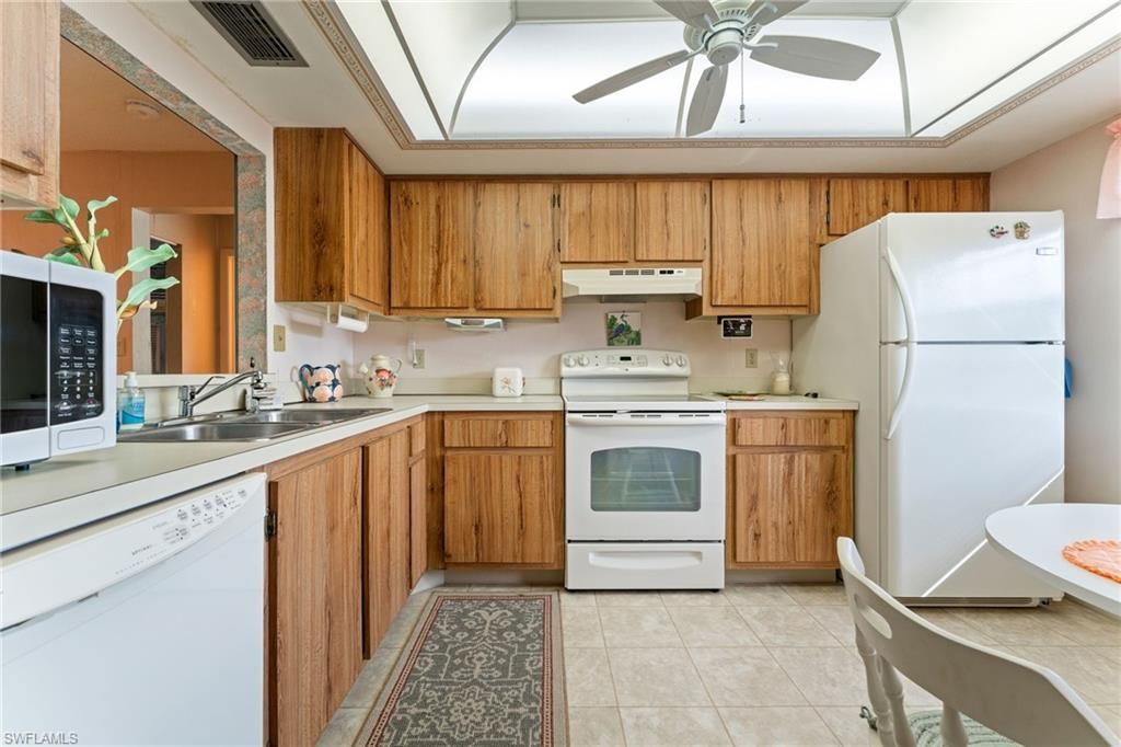 7086 Nantucket Cir, Unit 6, North Fort Myers, FL 33917 Photo