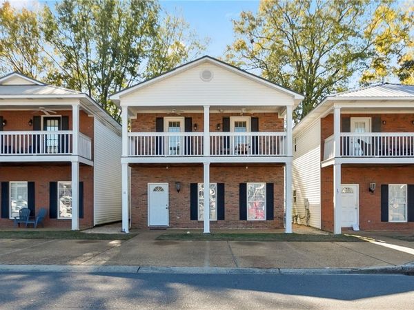 18 BROOK MEADOWS Circle, Tuscaloosa, AL 35401