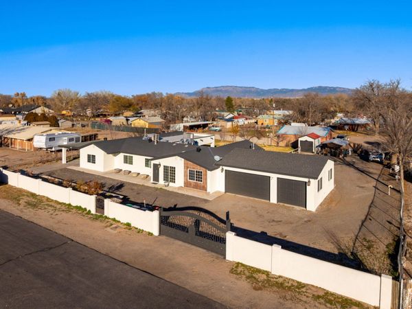 5726 Wood Road SW, Albuquerque, NM 87105