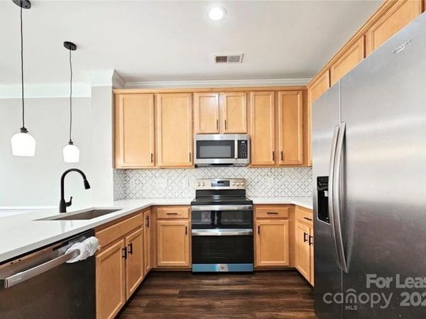 2108 Ayrsley Town Boulevard, Charlotte, NC 28273