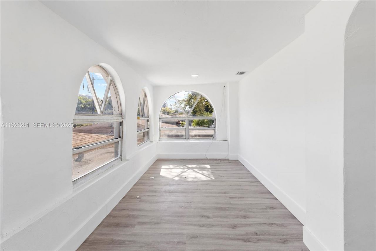 4030 NW 1st Ave , Miami, FL 33127 Photo