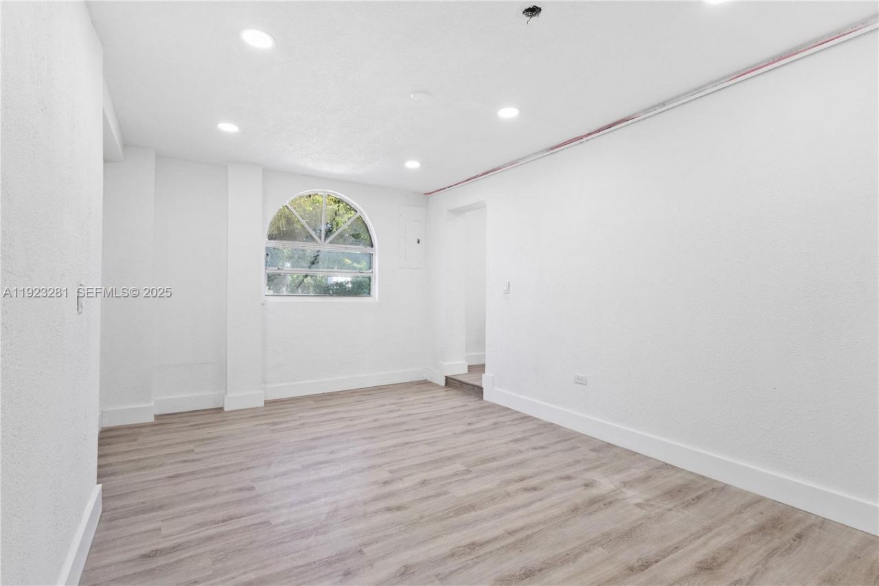 4030 NW 1st Ave , Miami, FL 33127 Photo