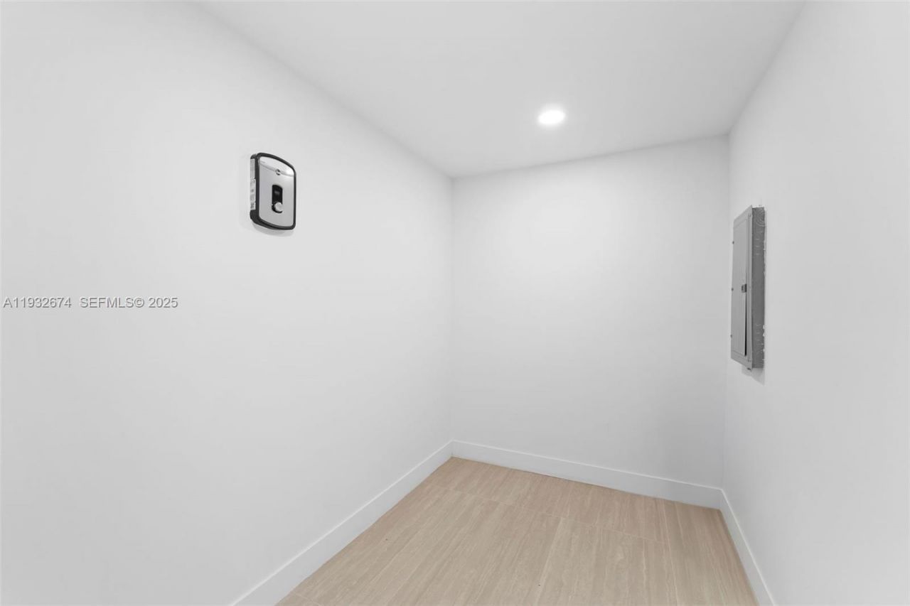 17211 NW 43rd Ave, Miami Gardens, FL 33055 Photo