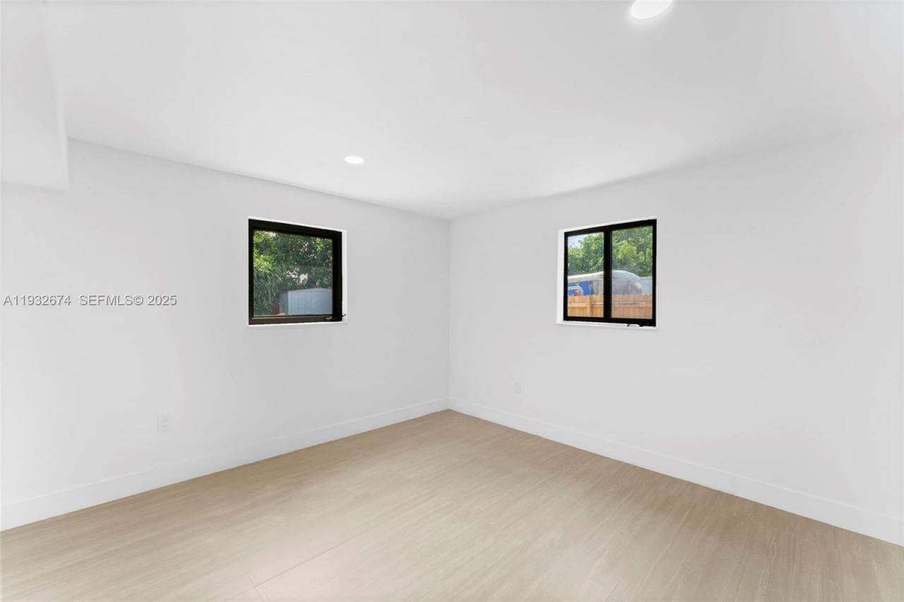 17211 NW 43rd Ave, Miami Gardens, FL 33055 Photo