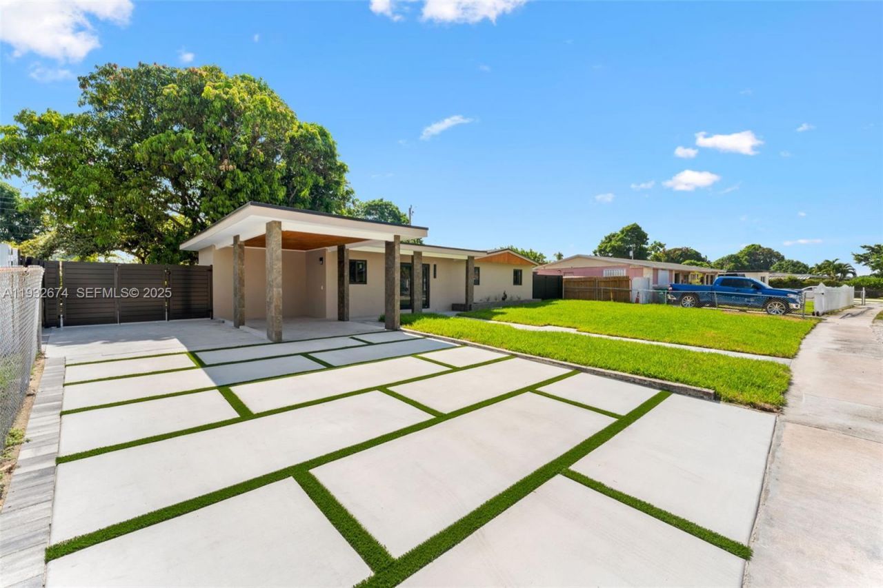 17211 NW 43rd Ave, Miami Gardens, FL 33055 Photo