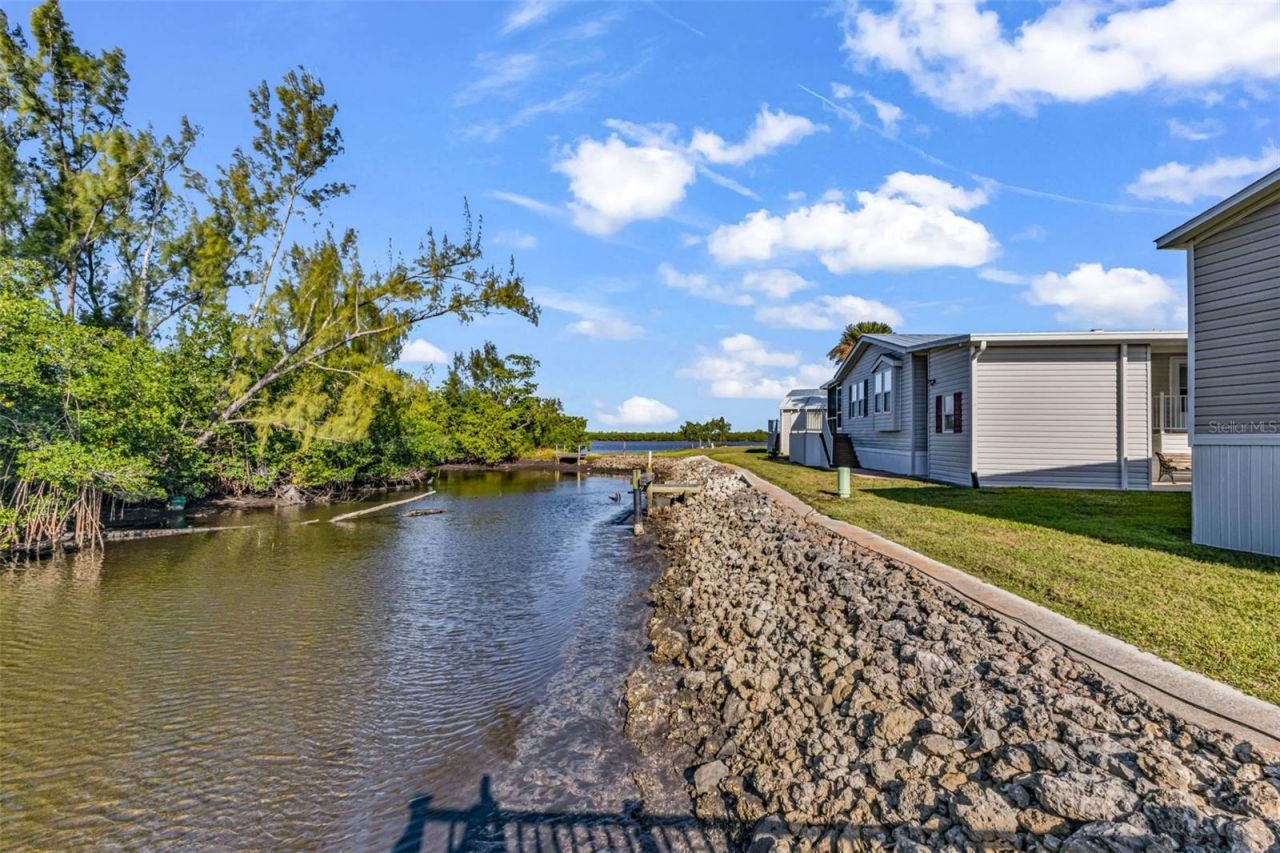 4300 Riverside Drive, Unit 106, Punta Gorda, FL 33982 Photo