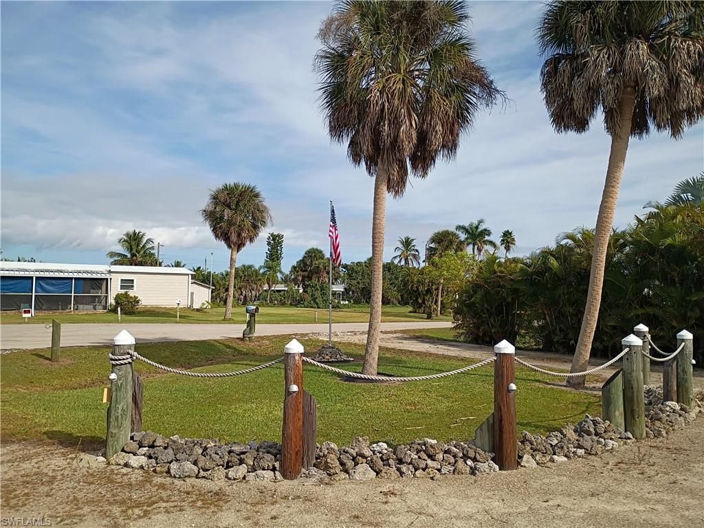 7867 Raymary St, Bokeelia, FL 33922 Photo