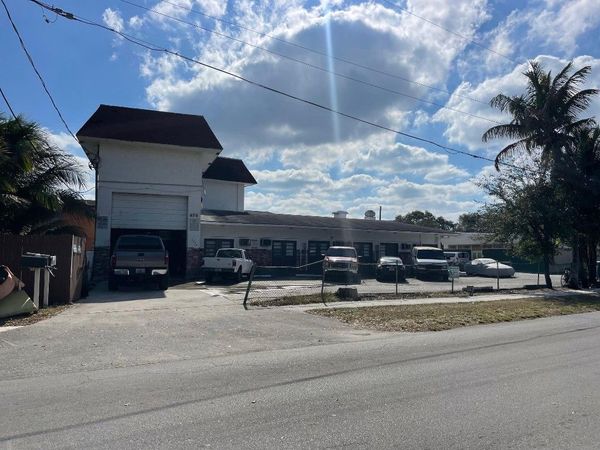 475 W Dania Beach Blvd, Dania Beach, FL 33004