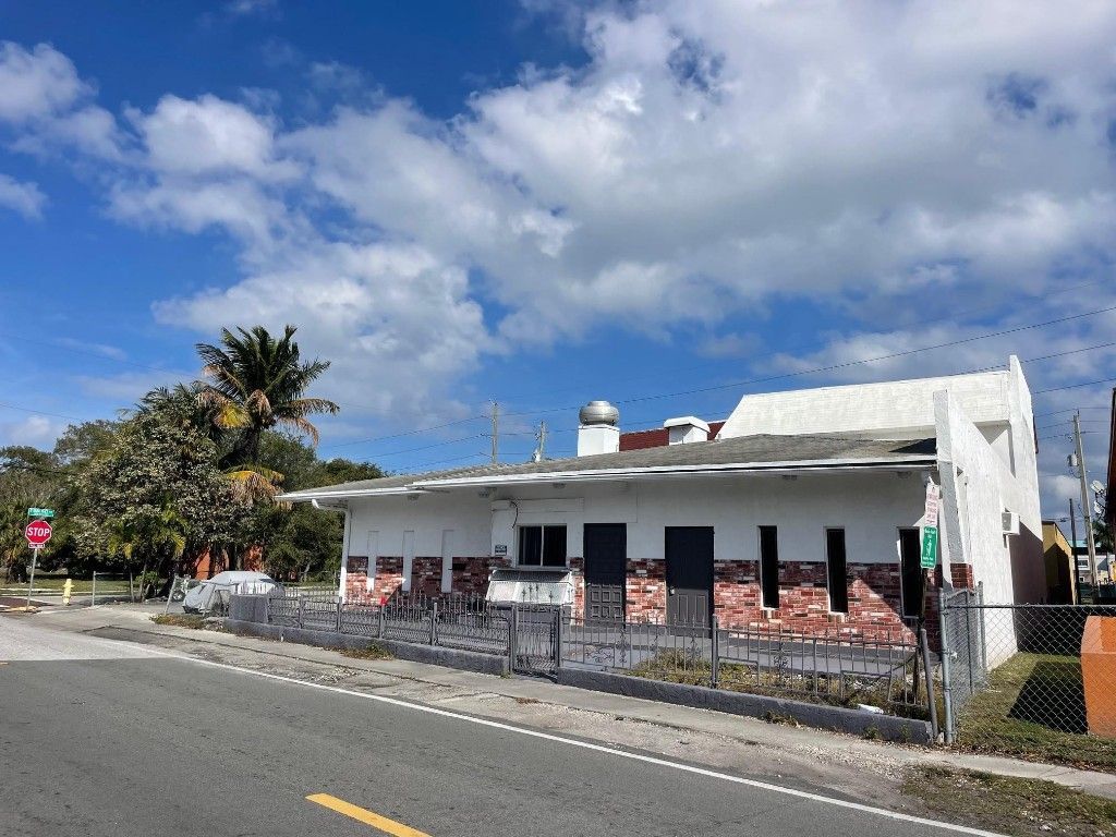 475 W Dania Beach Blvd, Dania Beach, FL 33004 Photo