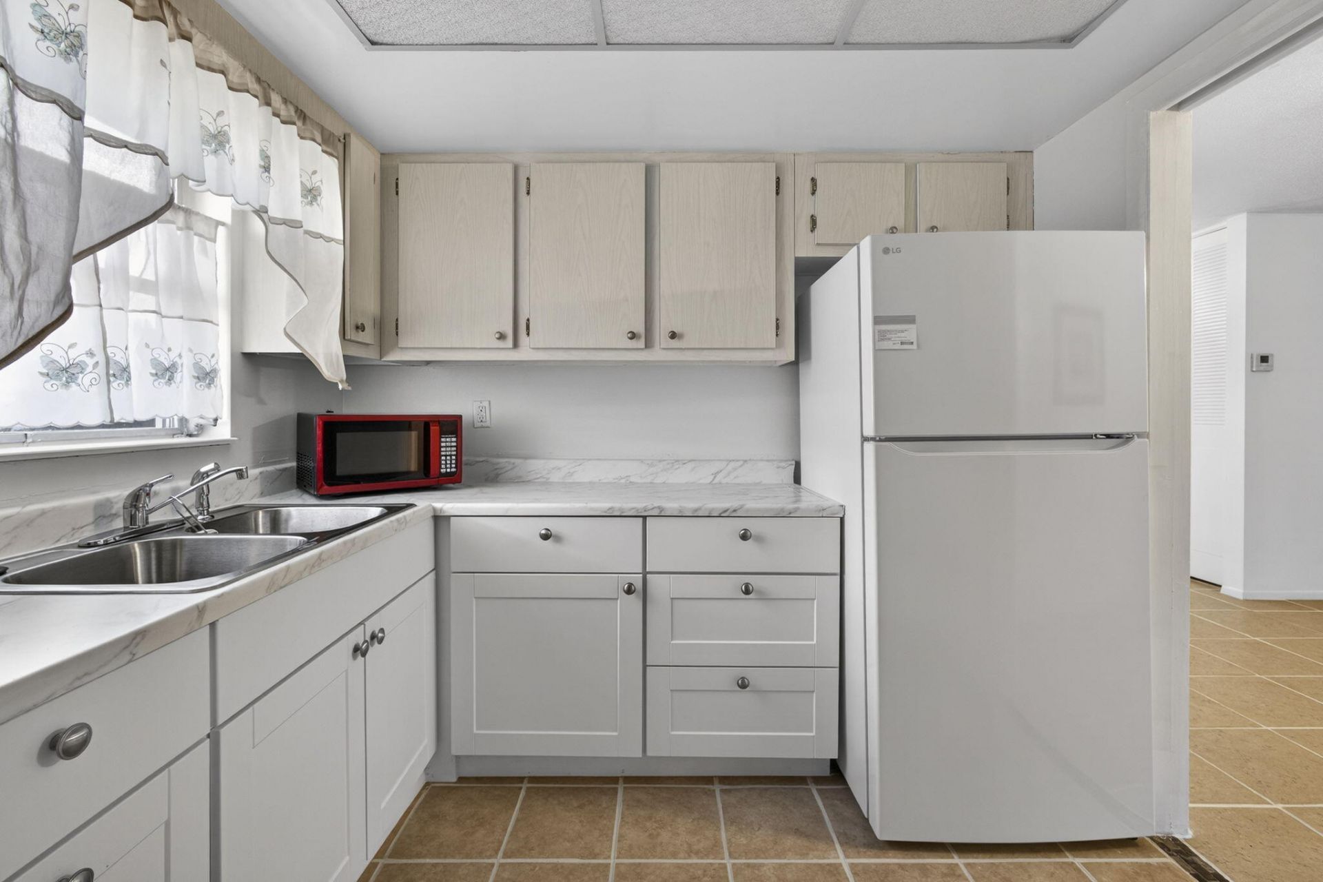 2833 Crosley Drive W, Unit C, West Palm Beach, FL 33415 Photo