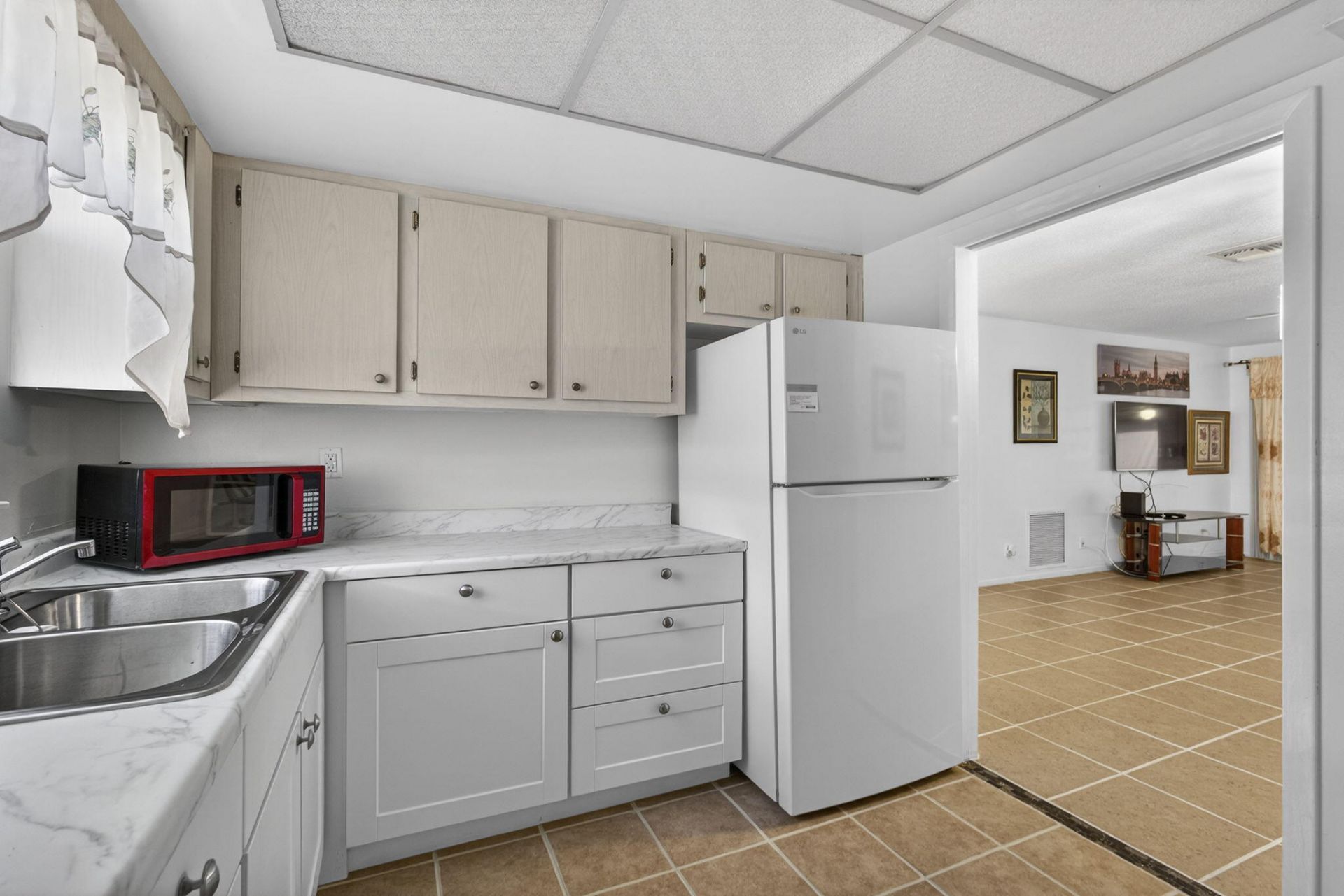 2833 Crosley Drive W, Unit C, West Palm Beach, FL 33415 Photo