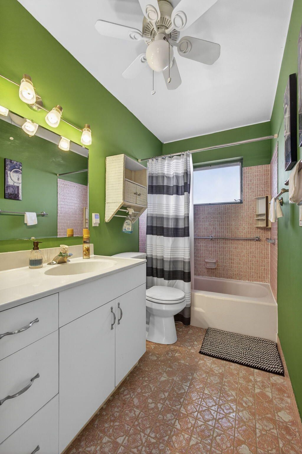 2833 Crosley Drive W, Unit C, West Palm Beach, FL 33415 Photo