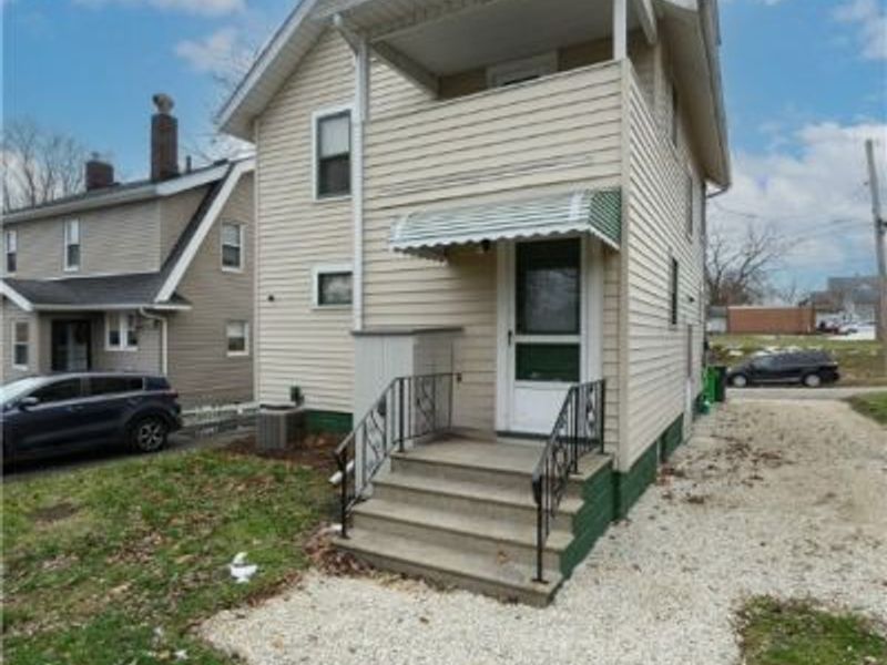 485 Lloyd Street, Barberton, OH 44203 Photo 3