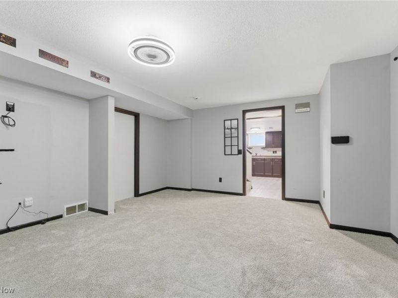 1516 Wisteria Avenue SW, Hartville, OH 44632 Photo 42