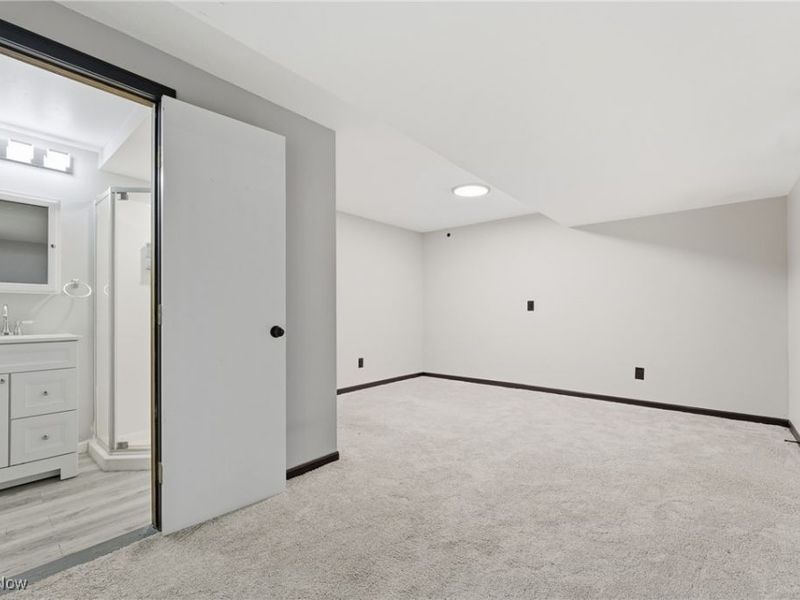 1516 Wisteria Avenue SW, Hartville, OH 44632 Photo 44