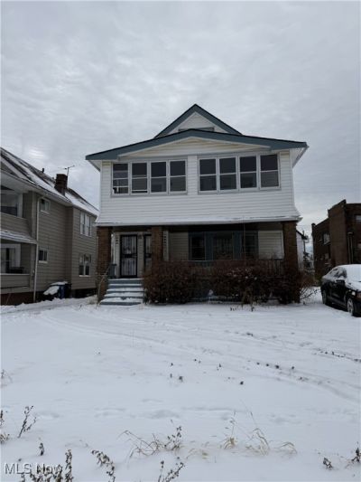 872 Paxton Road, Cleveland, OH 44108 Main Photo