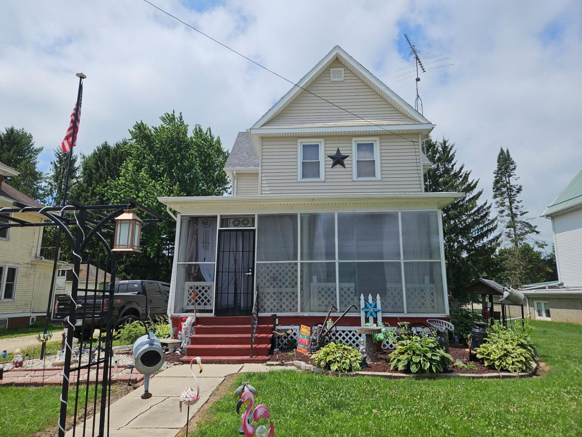 N8519 Front Street, Burnett, WI 53922 Main Photo