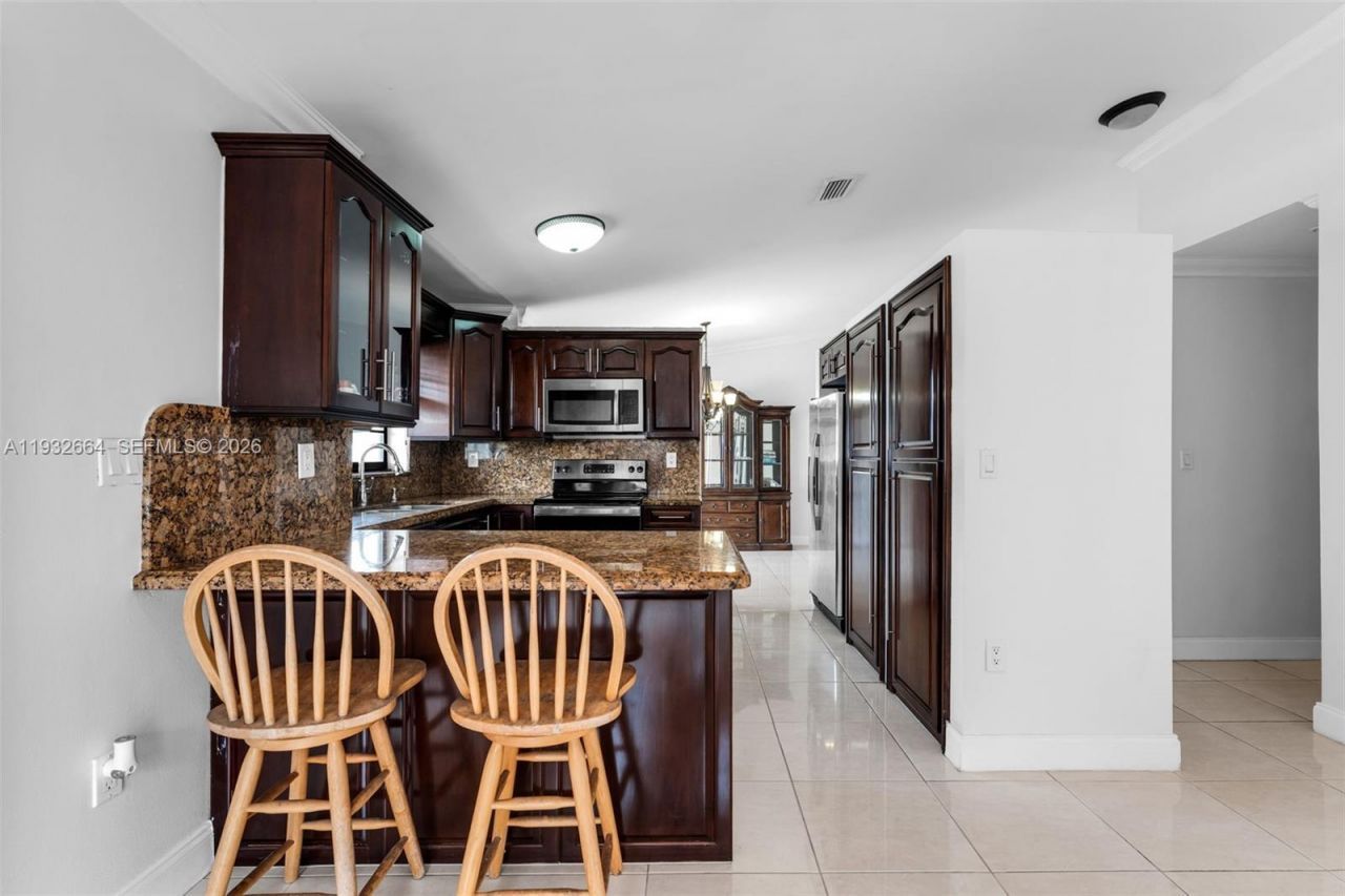 10290 SW 145th Pl, Miami, FL 33186 Photo