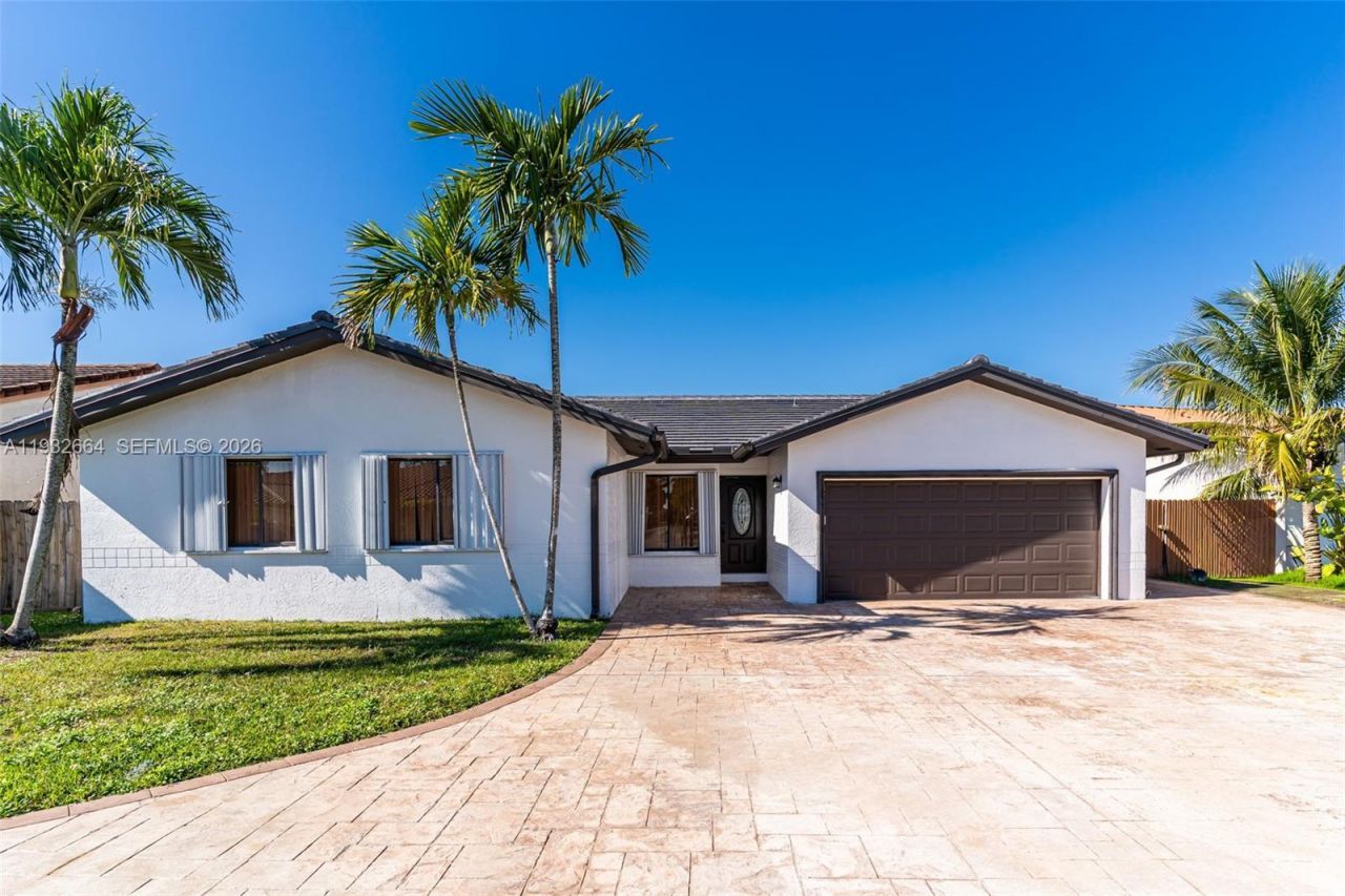 10290 SW 145th Pl, Miami, FL 33186 Photo