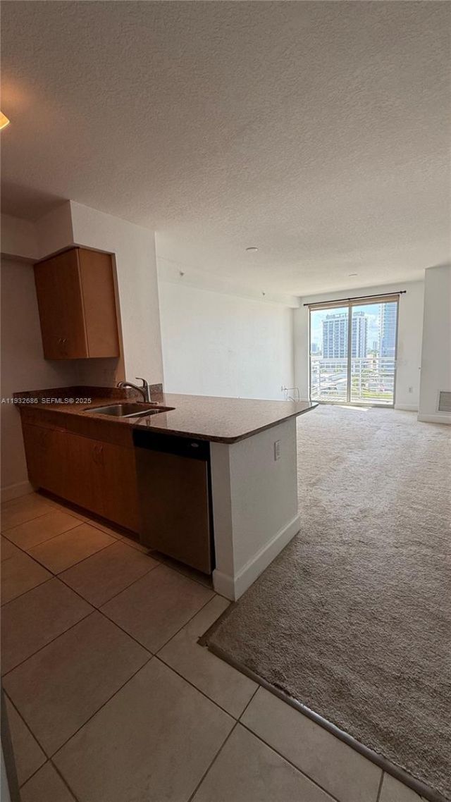 1830 Radius Dr , Unit 915, Hollywood, FL 33020 Photo