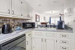 816 9th Ave. S  photo 4