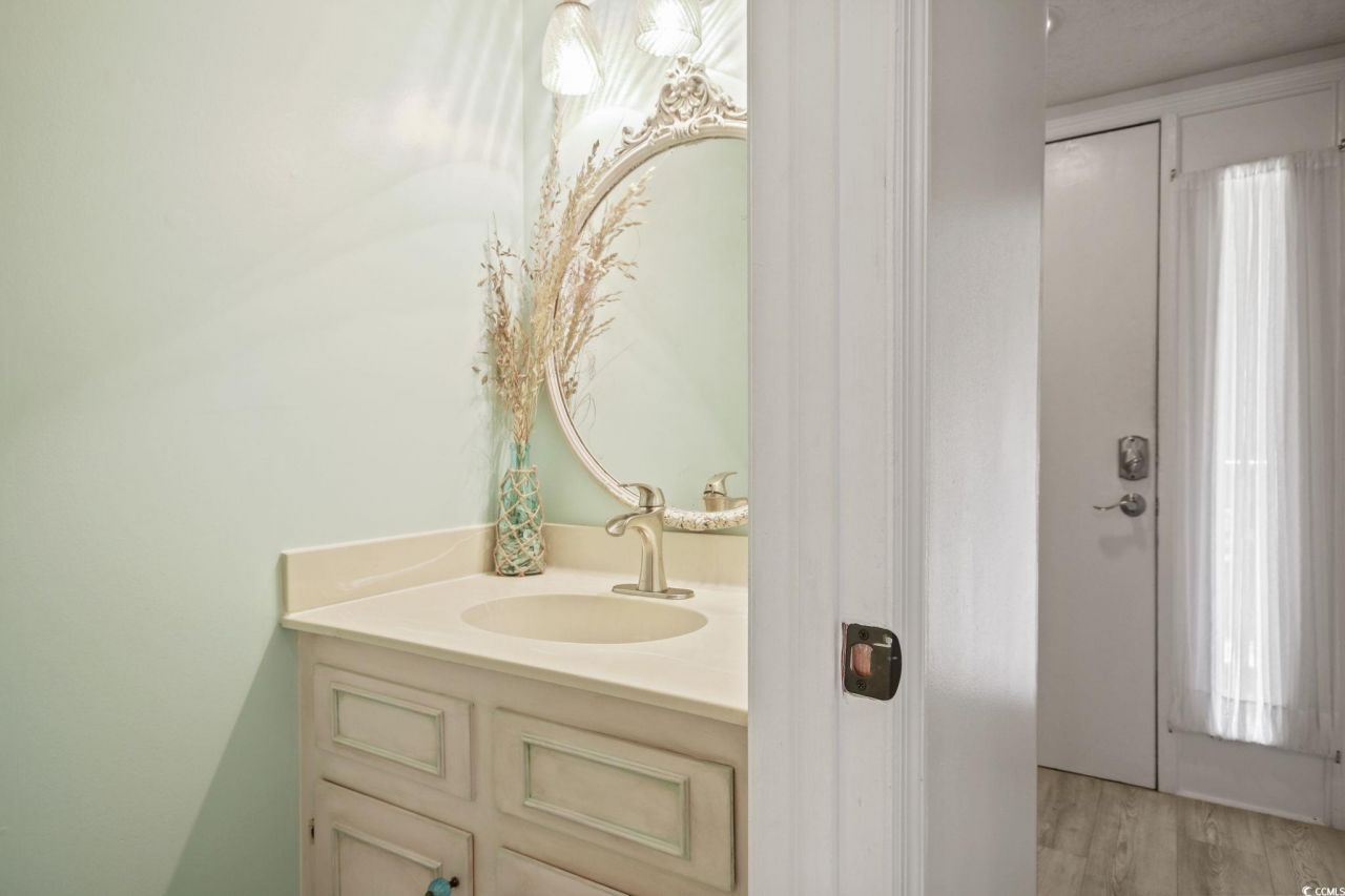 816 9th Ave. S  Photo 8