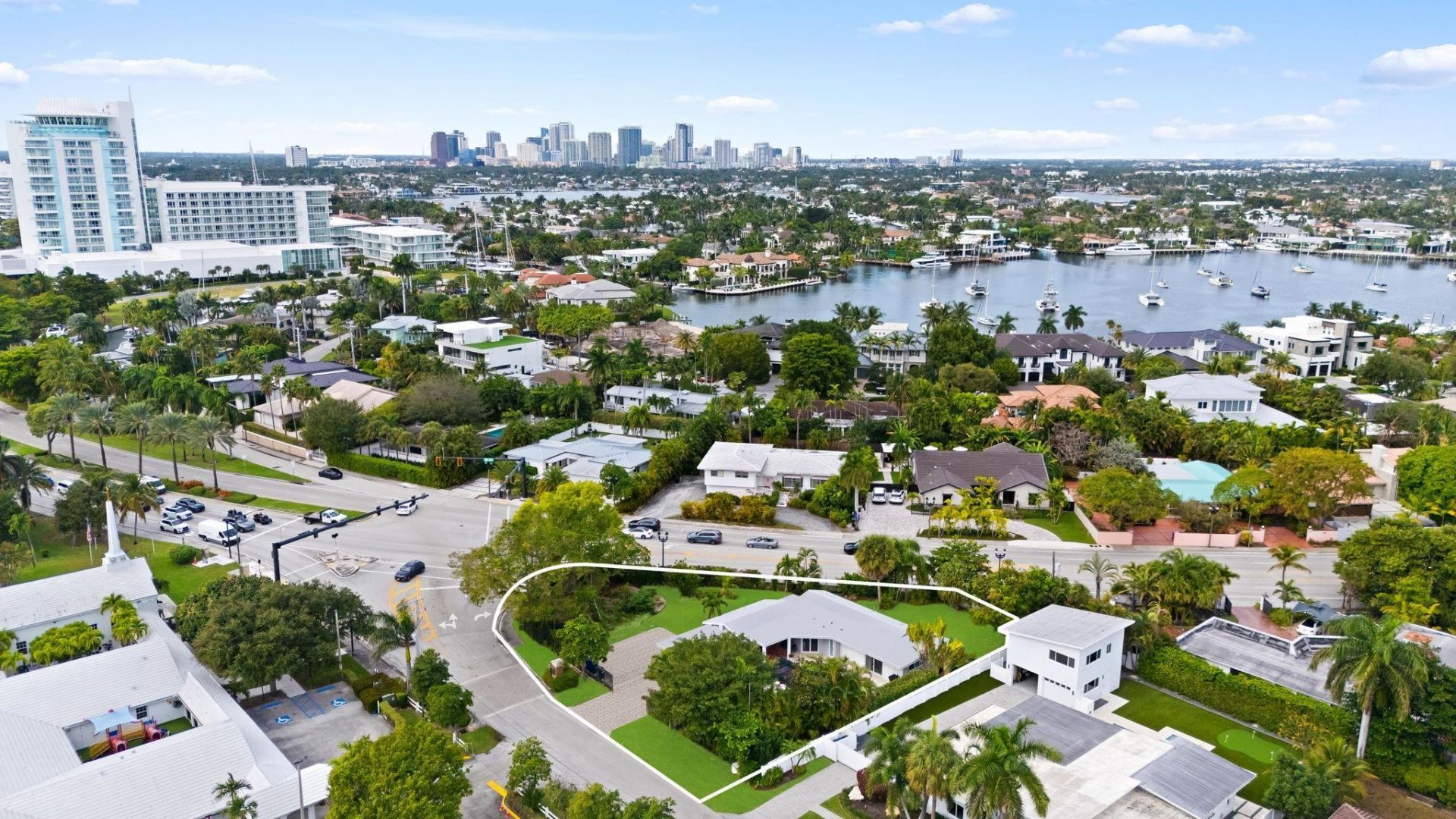 2711 Mayan Drive, Fort Lauderdale, FL 33316 Photo