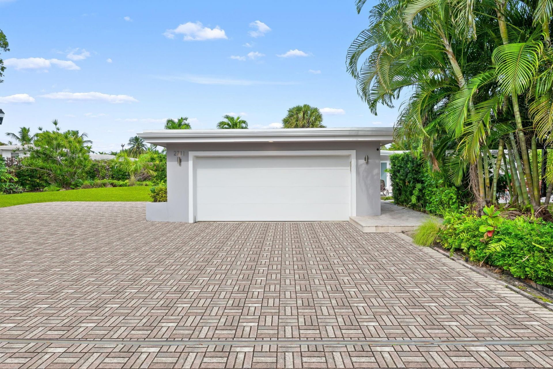 2711 Mayan Drive, Fort Lauderdale, FL 33316 Photo