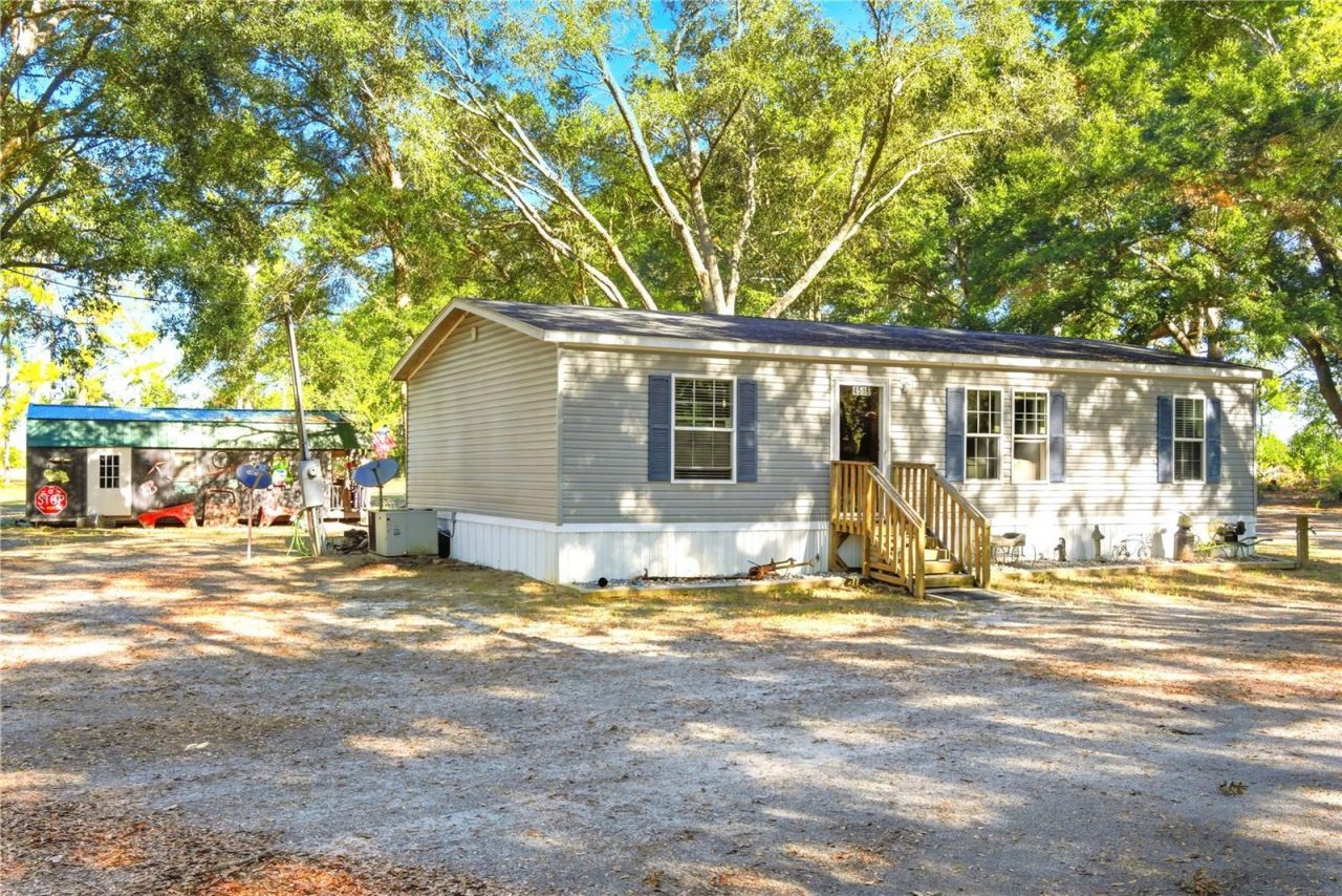 4506 NW 10th Street, Bell, FL 32619 Photo