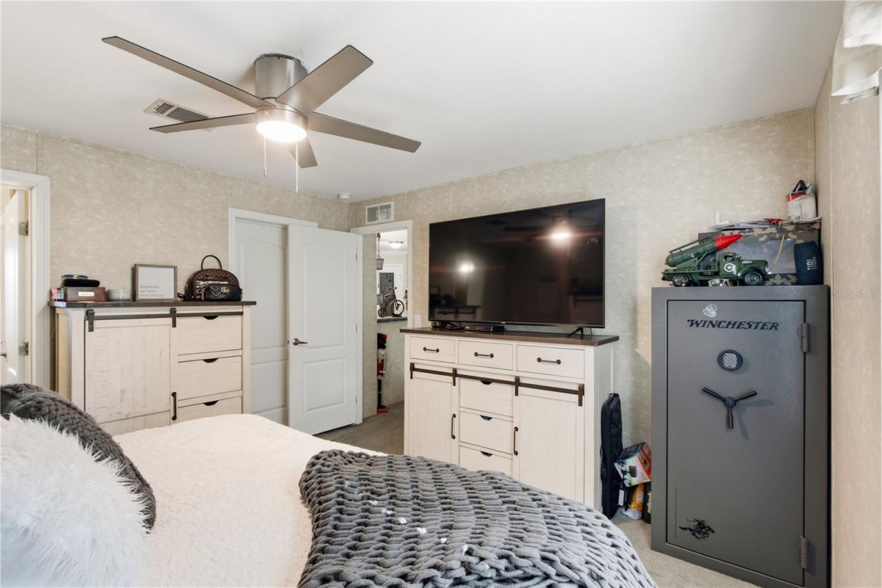 4506 NW 10th Street, Bell, FL 32619 Photo