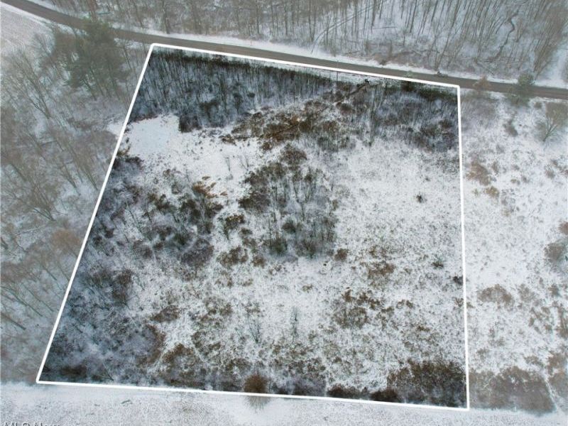 000 Lexington Road Road, Alliance, OH 44601 Photo 1