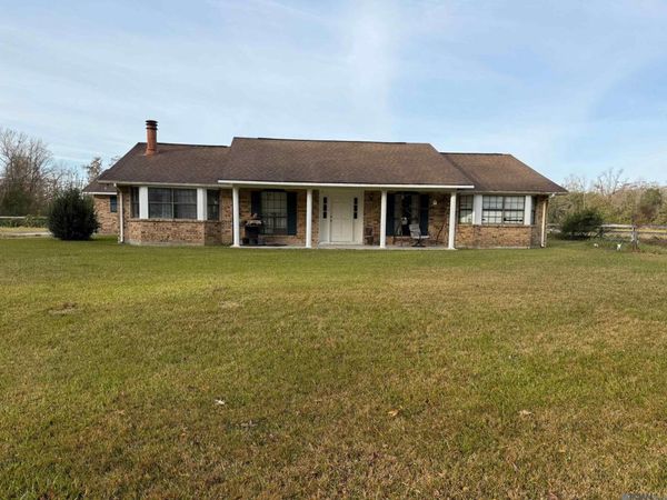 18565 Aydell Ln, French Settlement, LA 70733