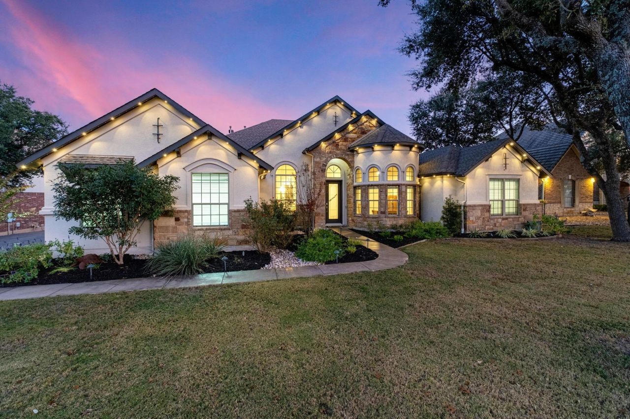 2205 Lakehurst Rd, Spicewood, TX 78669 Main Photo