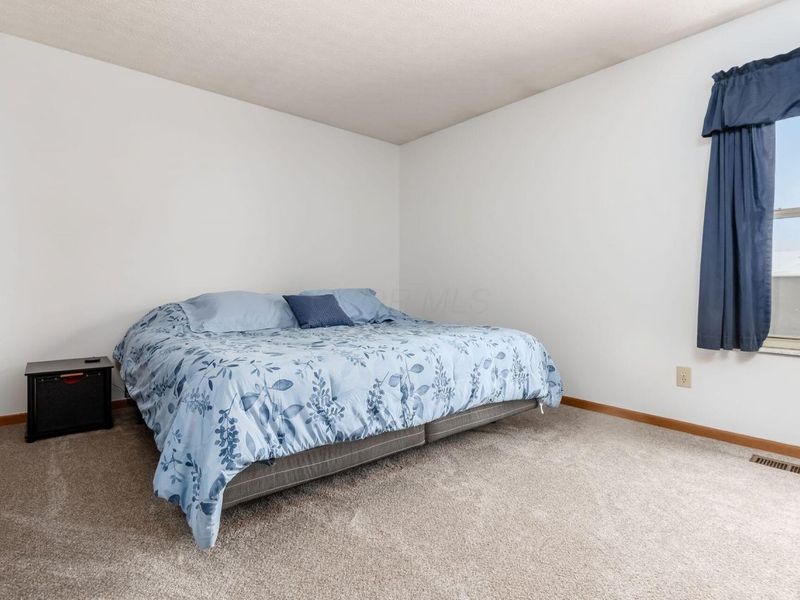 4455 Catamaran Drive, Columbus, OH 43207 Photo 18