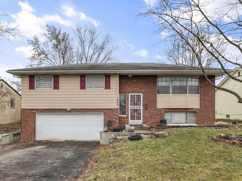 1469 Sandalwood Place, Columbus, OH 43229 Photo 1