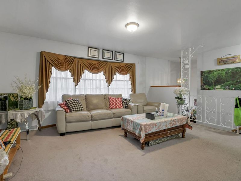 1469 Sandalwood Place, Columbus, OH 43229 Photo 10