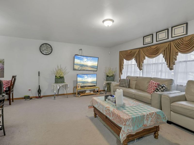 1469 Sandalwood Place, Columbus, OH 43229 Photo 12