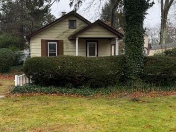 102 E 23rd Street, Huntington Station, NY 11746